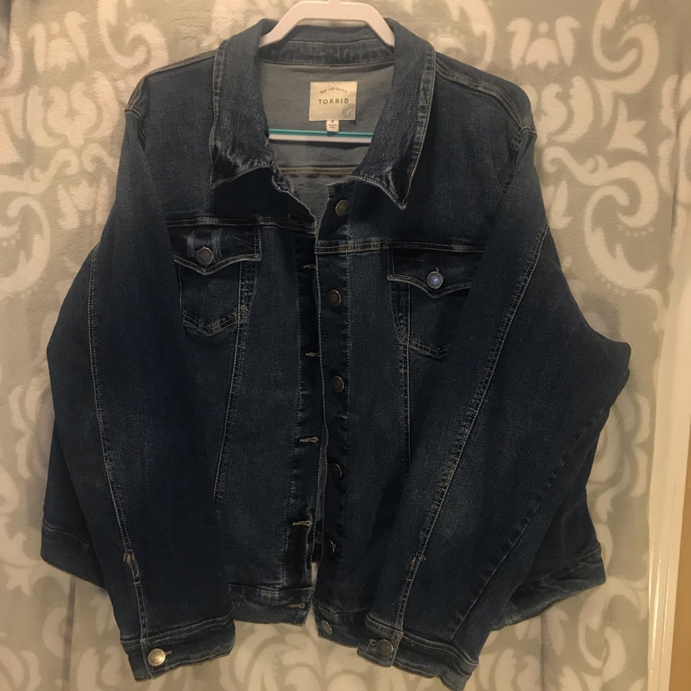 Denim Jacket Torrid sz 4